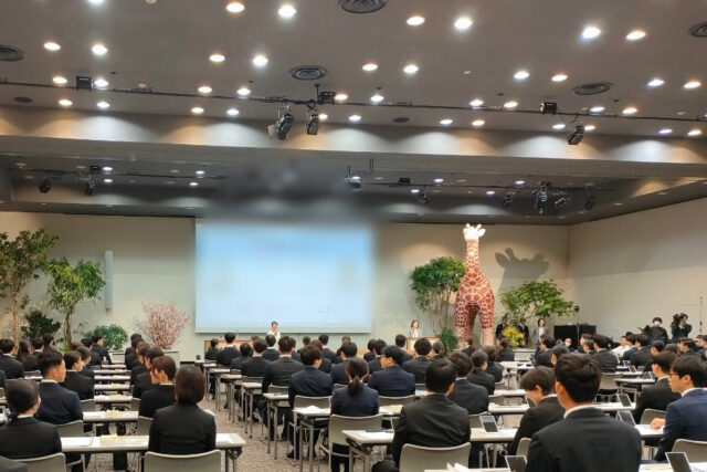 会場の背後からの様子 会場の背後からの様子